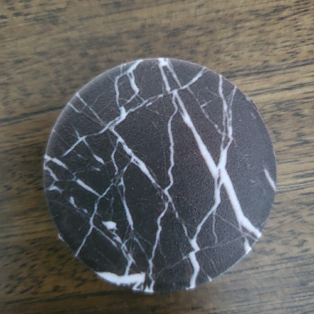 *8 choices* Marble Phone Sockets